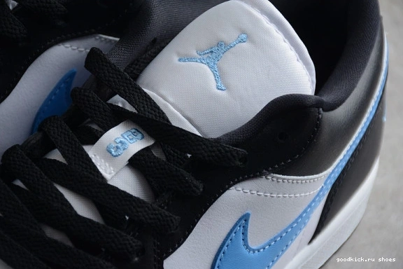 DC0774-041 University (W) Jordan Low  Blue Black 1 DC0774-041 White 0408